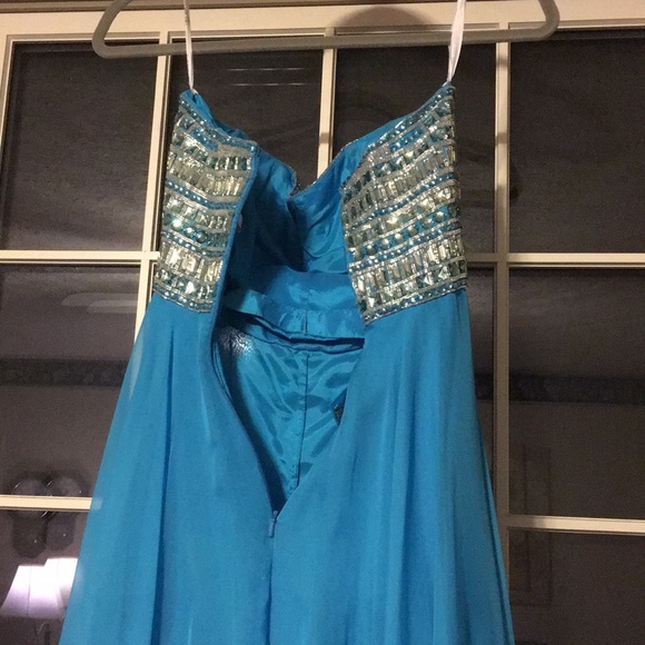 💙 Sherri Hill prom dress 💙 - Picture 4 of 5